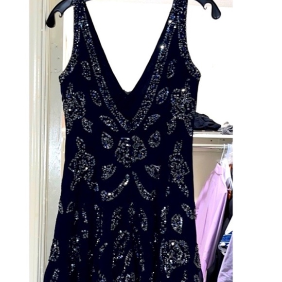 SOLD Women’s French Connection Navy Floral Sequins Formal Party Dress Sz 0 - Picture 2 of 5